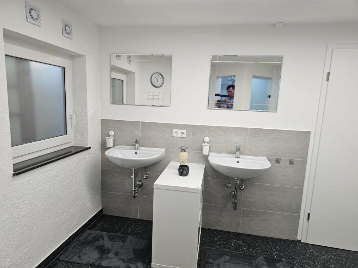 Ferienwohnung ELW sonnig,Terasse, bis zu 13 Schlafpl. Obergroningen Exterior foto