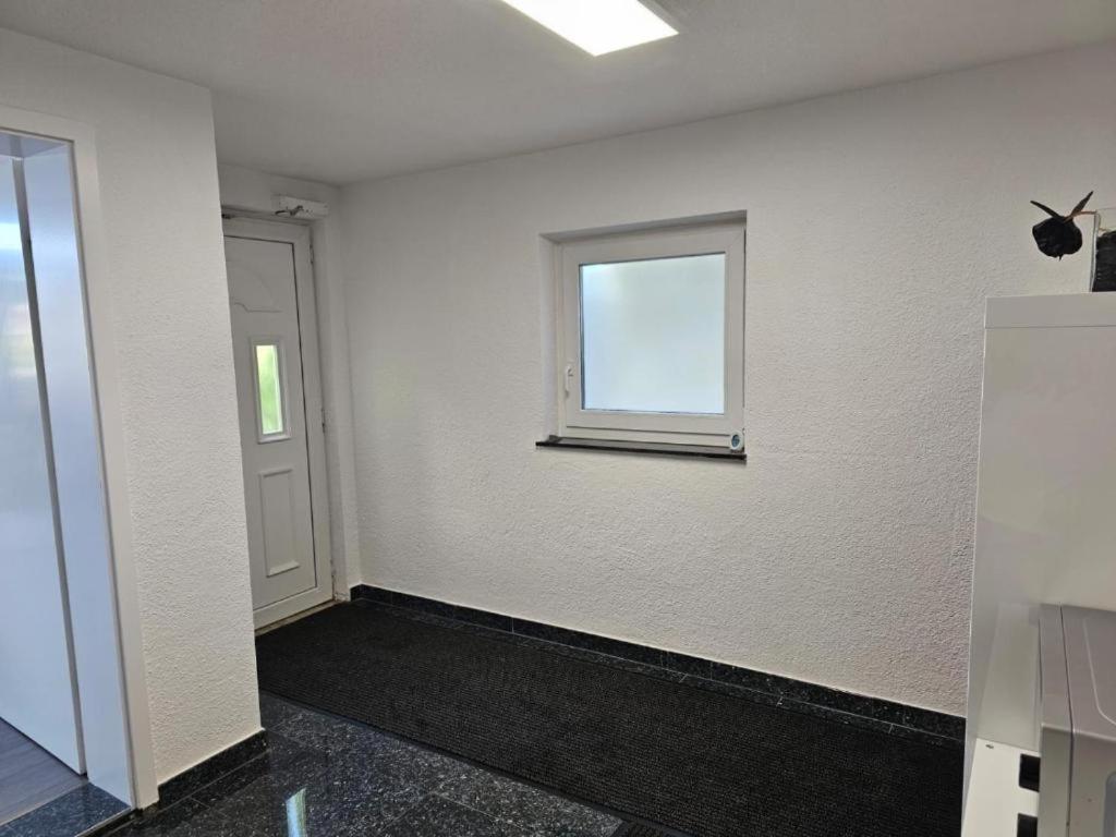 Ferienwohnung ELW sonnig,Terasse, bis zu 13 Schlafpl. Obergroningen Exterior foto