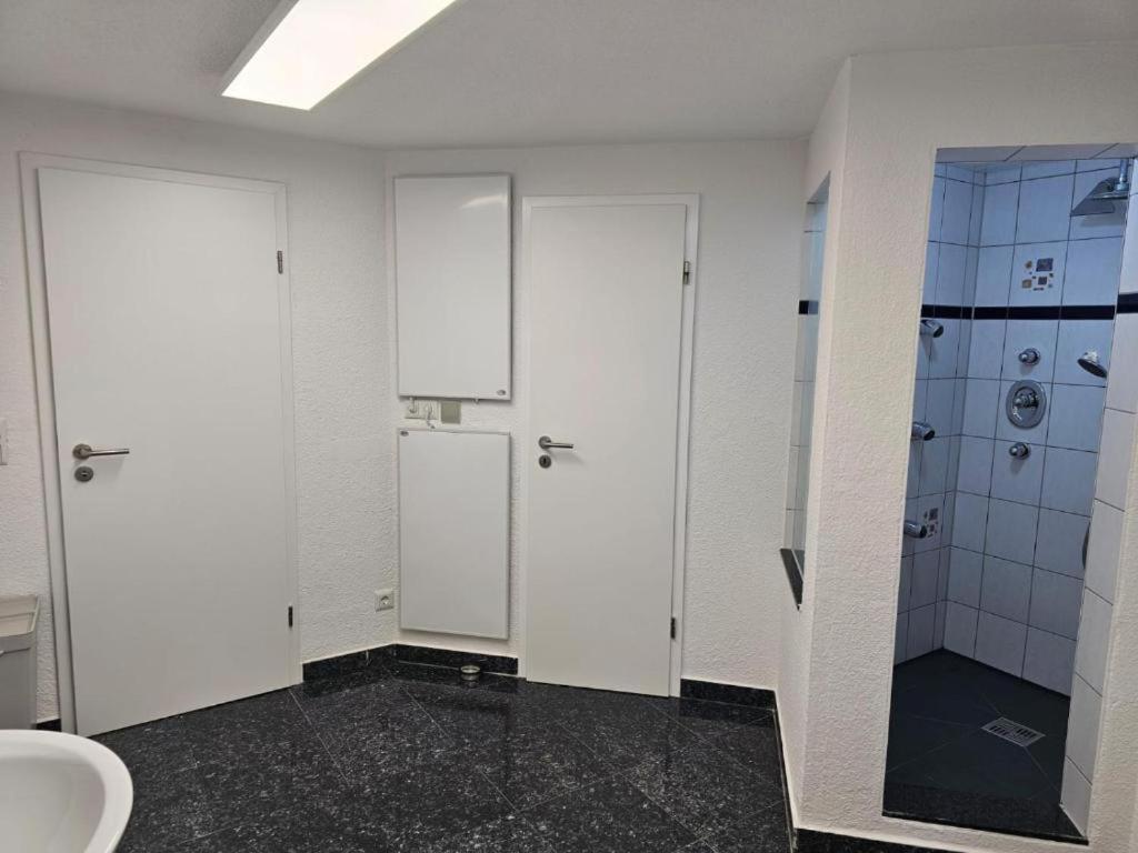 Ferienwohnung ELW sonnig,Terasse, bis zu 13 Schlafpl. Obergroningen Exterior foto